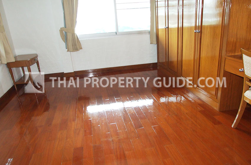 House with Shared Pool in Sukhumvit 